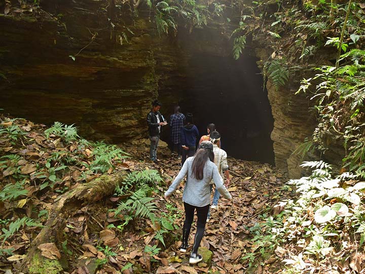Tharon Cave
