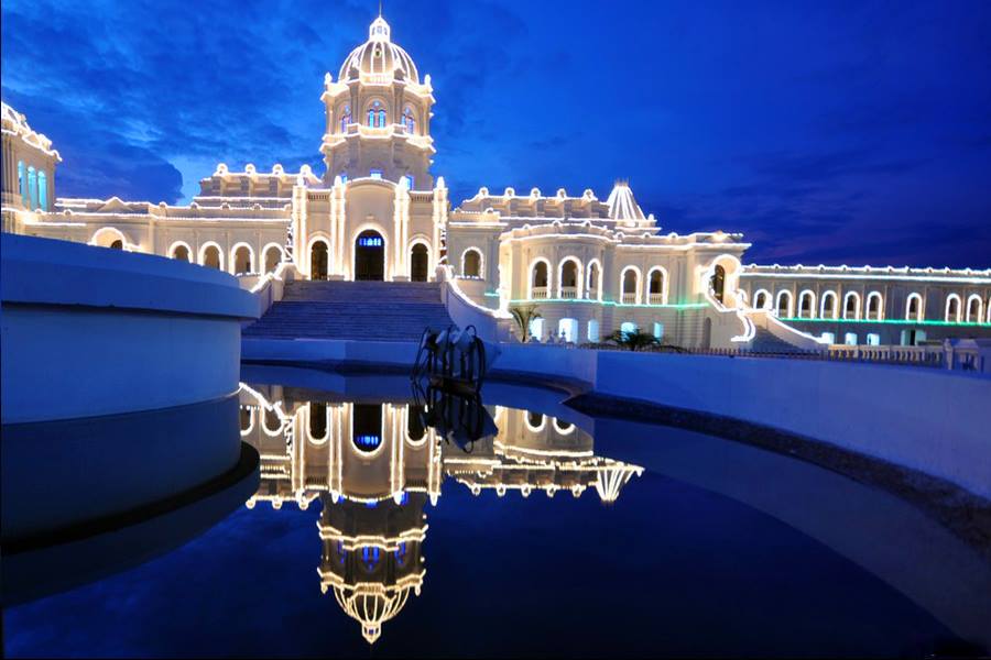 Ujjayanta Palace